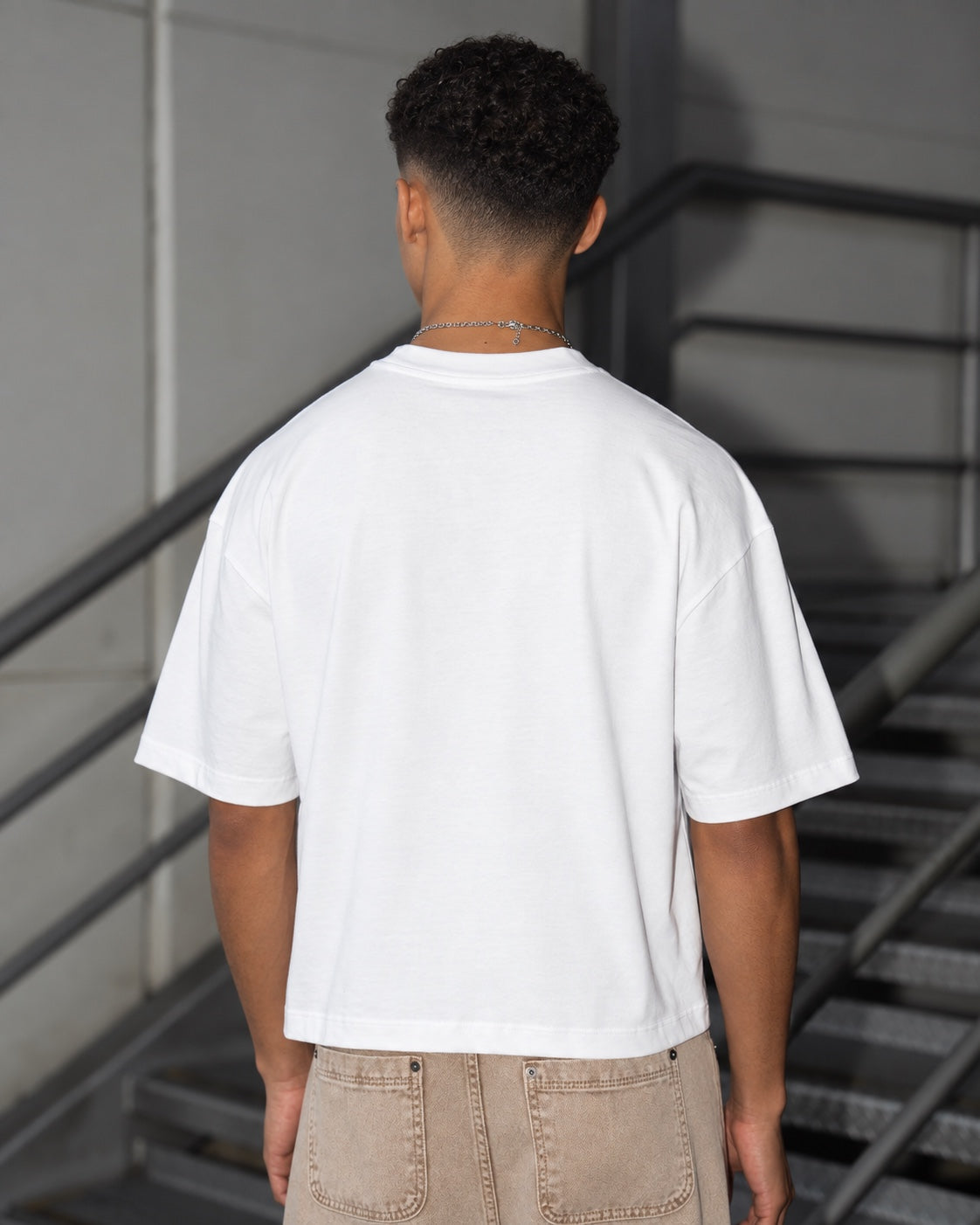 Polera Boxy Fit Blanca 220 GSM - segunda vista espalda